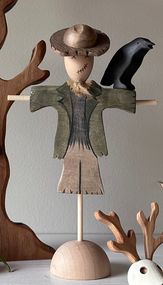Scarecrow w/ Lantern