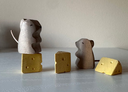 Mouse with Cheese